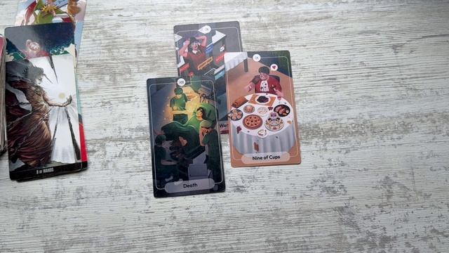 В потоке 🫶🏼 выбираем одну из двух колод смотреть онлайн