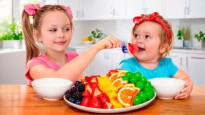 Майя заботится о сестричках | Как быть хорошей сестрой