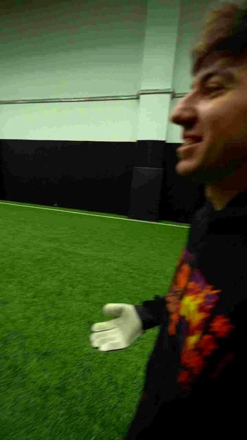 Отгадай футболиста, чтобы забрать деньги !