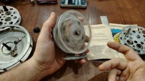 РЕДКАЯ КАТУШКА С ИНТЕРЕСНЫМ РЕШЕНИЕМ ДНЕПРОВСКАЯ МАЛАЯ  ИЗ СССР. НОСТАЛЬГИЯ ПО СНАСТЯМ СССР.