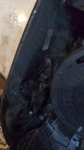 Разбор и замена камеры Changan UNI-K смотреть онлайн