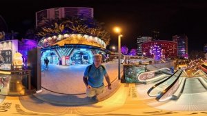 Великолепное новогоднее оформление обычного района обычного китайского города в сферическом формате