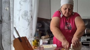 главное спокойствие/ надо больше травку пить/ булочки с творогом/