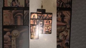 Таро для Мужчин ☀️ Почему она так поступила☀️