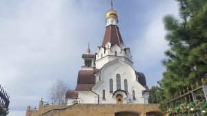 Храм святого праведного воина Феодора Ушакова в посёлке Кудепста (Сочи).