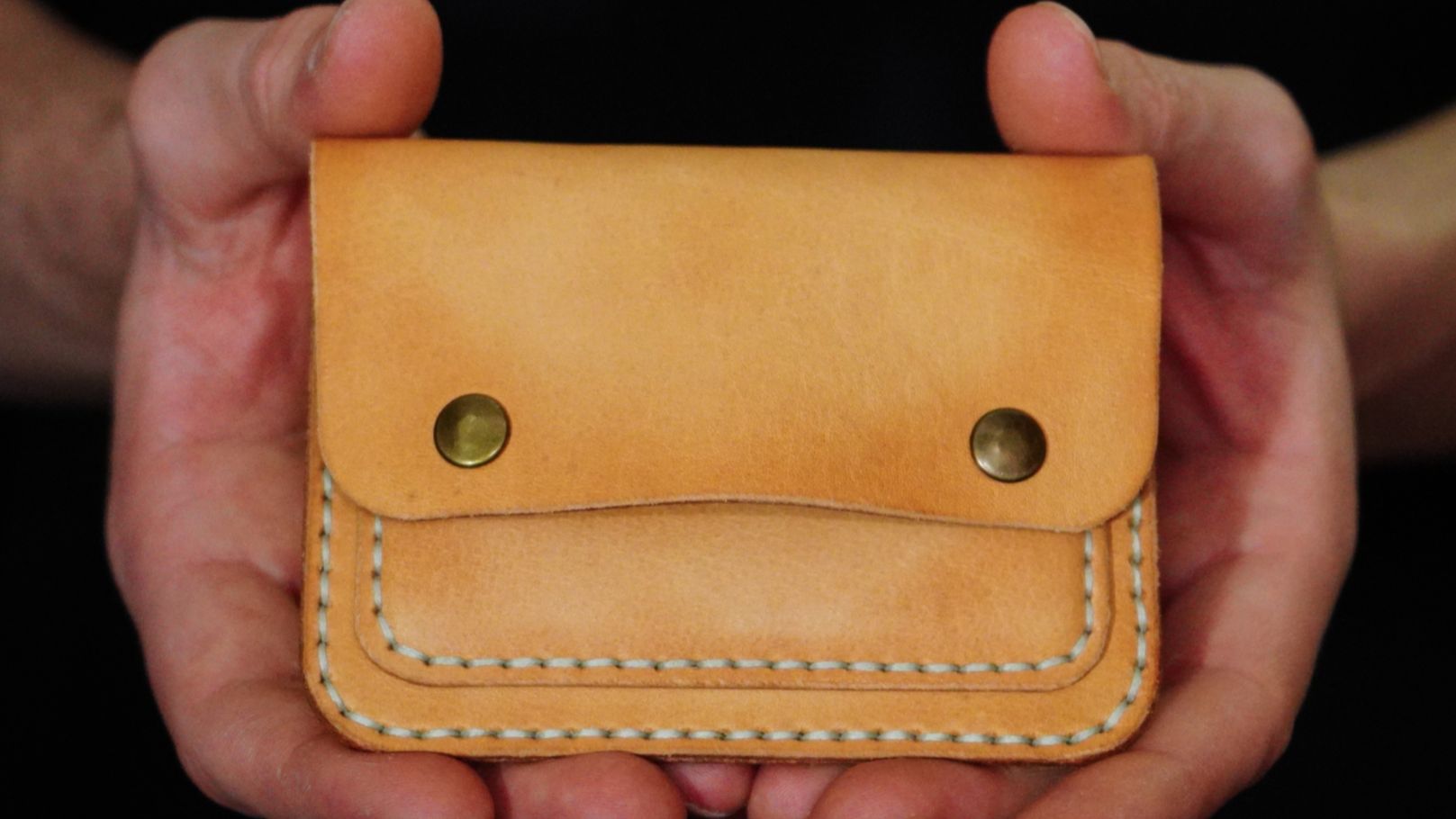 Как сделать кошелек из кожи.