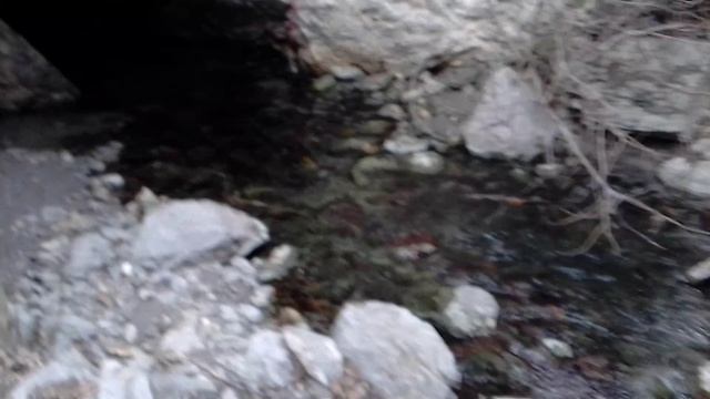 ГРОТ ПЕЩЕРА ЩЕЛЬ