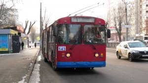 Троллейбус Екатеринбурга ЗиУ-682Г [Г00] №143 маршрут 1 на остановке "Саввы Белых"