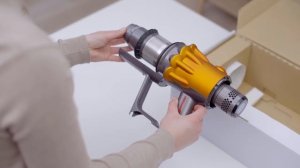 Как заменить основной корпус беспроводного пылесоса Dyson V12 Detect™ или Dyson V12 Slim