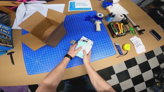 Упаковка и отправка посылок Fedex UPS Store смотреть онлайн