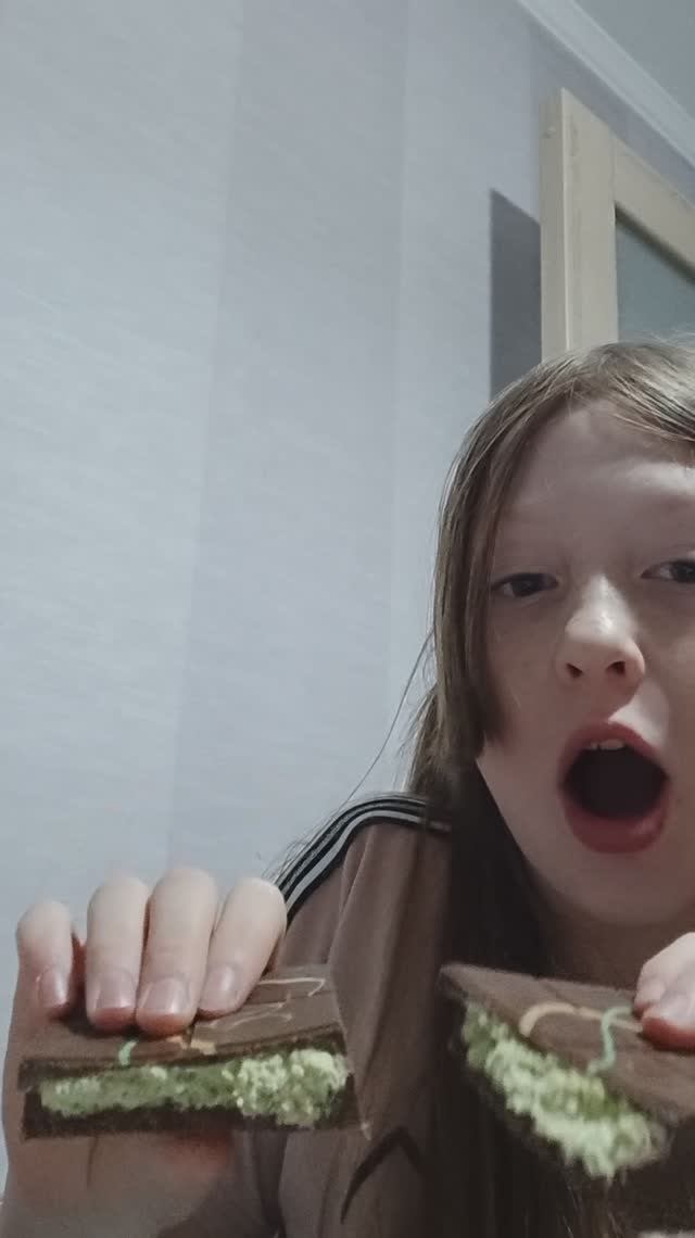 Разлом  дубайскаго шоколада !