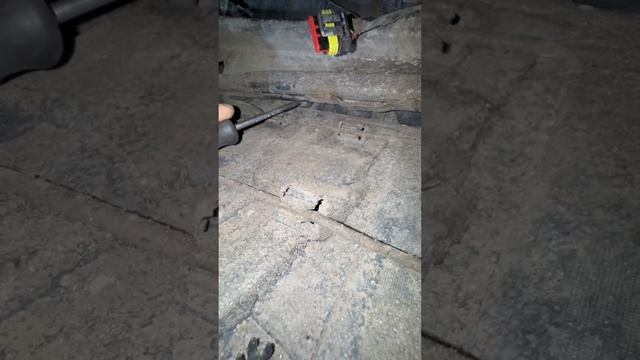 Снятия датчика открывания ноги Changan UNI-K смотреть онлайн