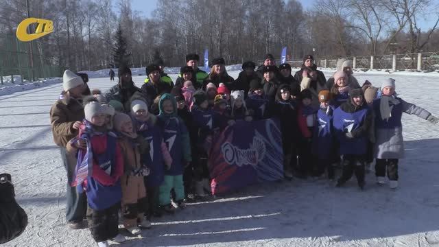 ПОЛИЦЕЙСКИЕ ЖЕЛЕЗНОГОРСКА ОРГАНИЗОВАЛИ РАЗВЛЕКАТЕЛЬНОЕ МЕРОПРИЯТИЕ НА КАТКЕ ДЛЯ УЧЕНИКОВ ЛИЦЕЯ №14 смотреть онлайн