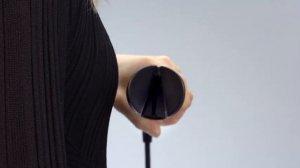 Как использовать мультистайлер и фен Dyson Airwrap Co-anda2x™