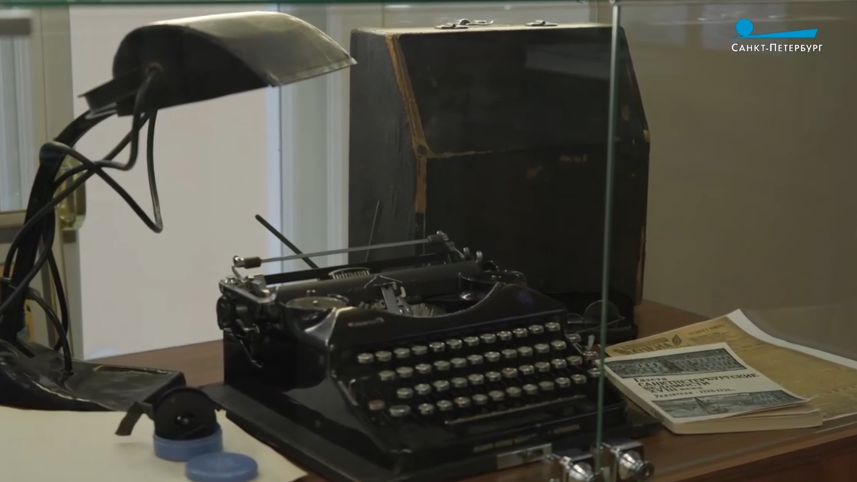 На Невском проспекте открылся первый в России Музей журналистки смотреть онлайн