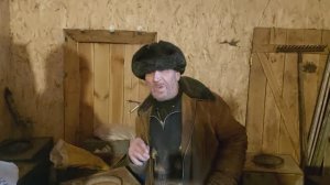 Деду Матвею привезли зерно