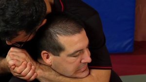 Курс самозащиты - Приемы быстрого отключения и добивания противника Ч 12-1