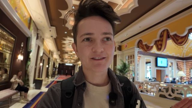 Вот что происходит, когда перестаешь воспринимать CES так серьезно. смотреть онлайн