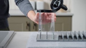 Как опорожнить и очистить контейнер Dyson V16 Piston Animal CleanCompaktor™ руководство