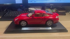 Обзор модели Porsche 911 Turbo (2000) в масштабе 1/18 от Welly