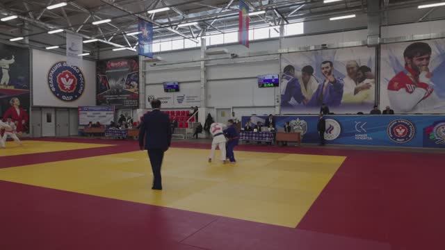 В Армавире участниками Всероссийских соревнований стали 400 дзюдоистов смотреть онлайн