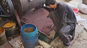 Новые тапочки из старых. Обувь из отходов. Пакистан