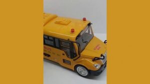 Автобус школьный TrendToys большой инерционный BUM006