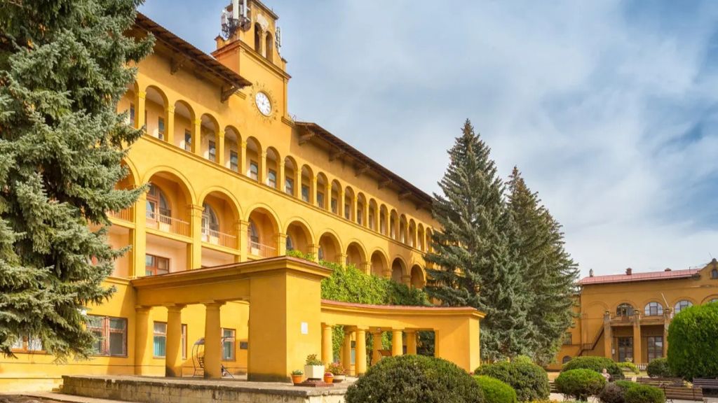 Отпуск в КМВ 2021 Кисловодск смотреть онлайн