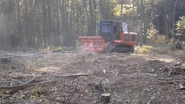 Мульчер AHWI RT 400,работает в аэропорту Домодедово