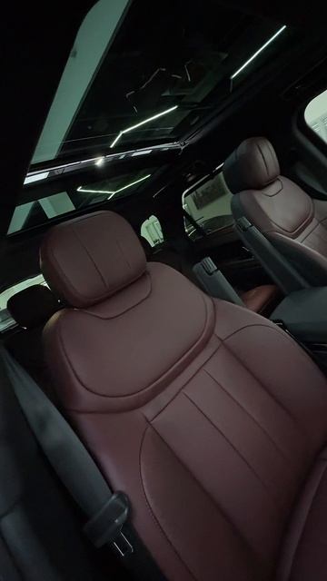 Новое поступление: белоснежный Range Rover Sport с вишенкой внутри смотреть онлайн