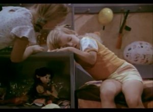 Про дракона на балконе, про ребят и самокат (1976)