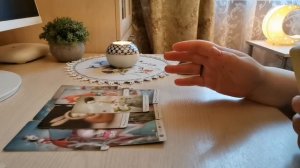 Его мысли и чувства к вам на сегодня. Онлайн гадание на 4 варианта.