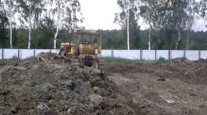 Двигаю глину на строительстве Тонара в Губино