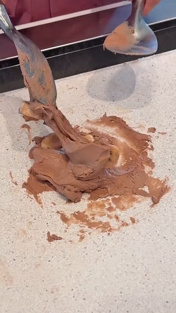 Мороженое джелато от Baskin-Robbins, такое же тягучее, как моти смотреть онлайн