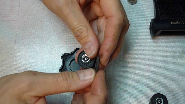 замена батареек в датчиках колес.