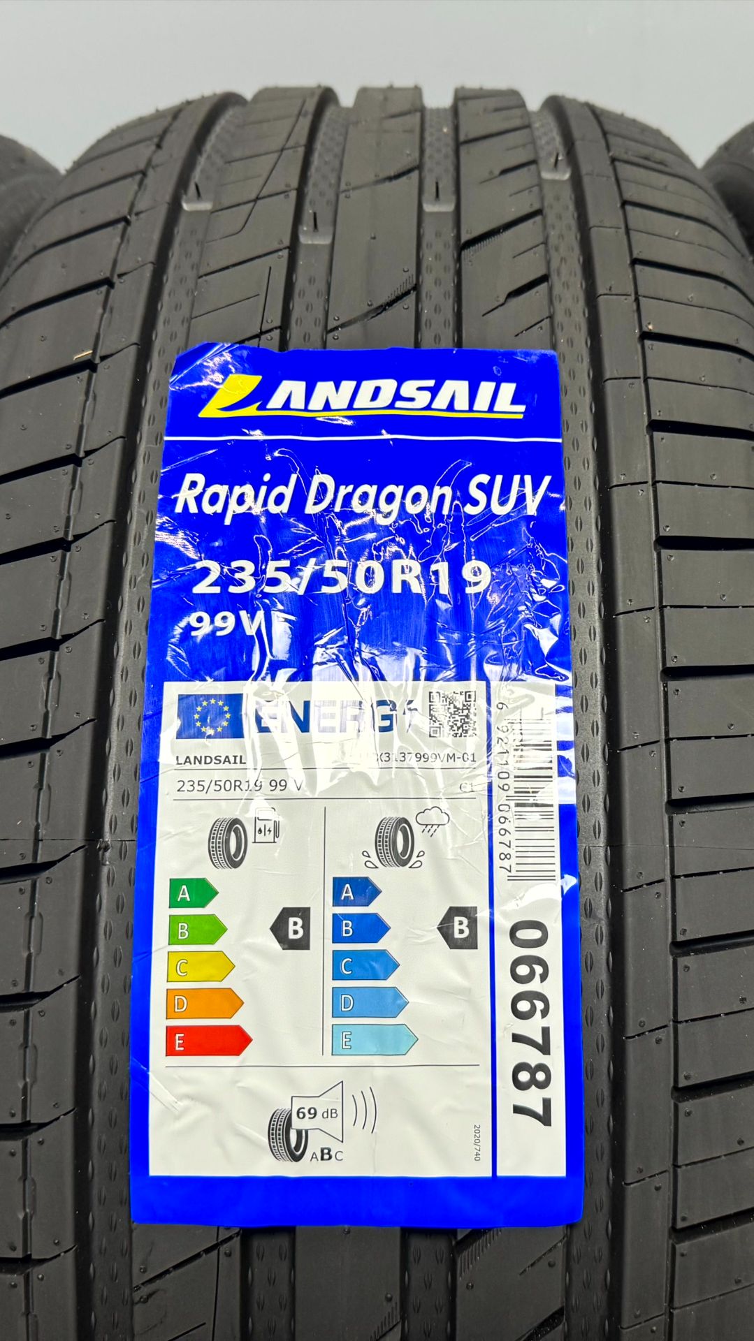 RapidDragon SUV