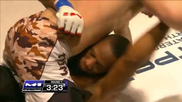 👊 Ученик Фёдора сломал французского чемпиона по прозвищу Животное!