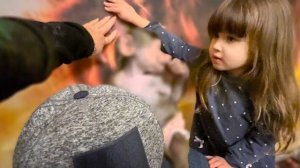 Люся РВЁТ ОБОИ, я ругаюсь, Влад защищает, а Ангелина веселится)))