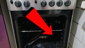 Кума подсказала чудо-средство !Как отмыть духовку от нагара и старого жира внутри!