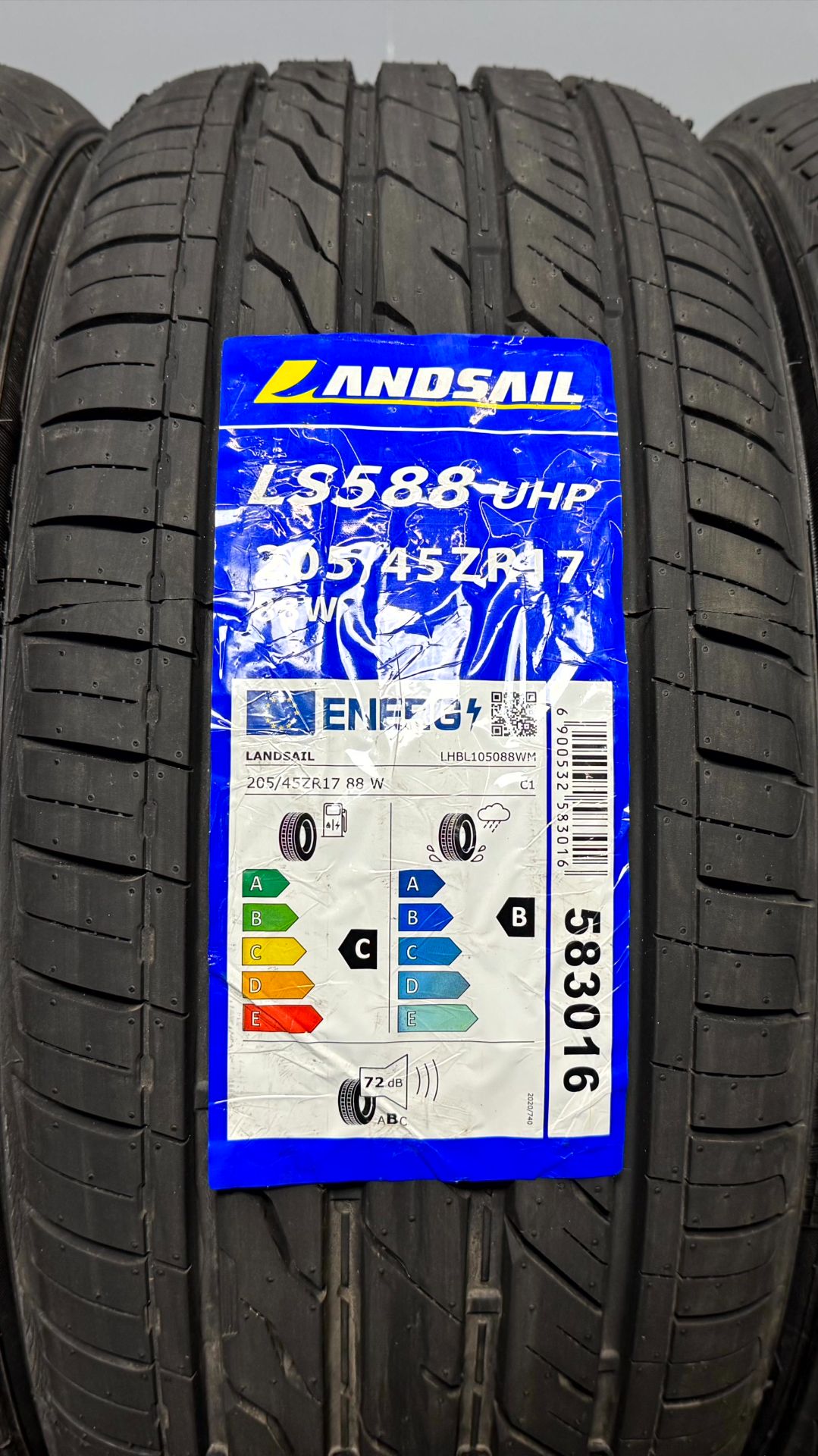 LS588 UHP