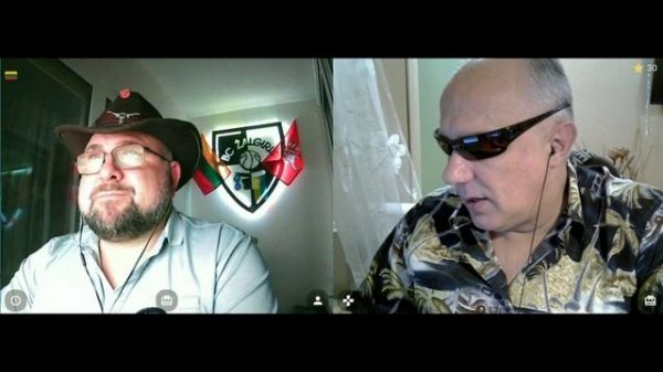 Пенсионер и кожанный