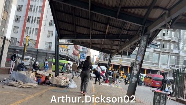 Йоханнесбург вода танцы и уличная энергия которая стала вирусной 💦🔥💃 смотреть онлайн