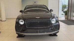 Bentley Bentayga Azure 2026 обзор