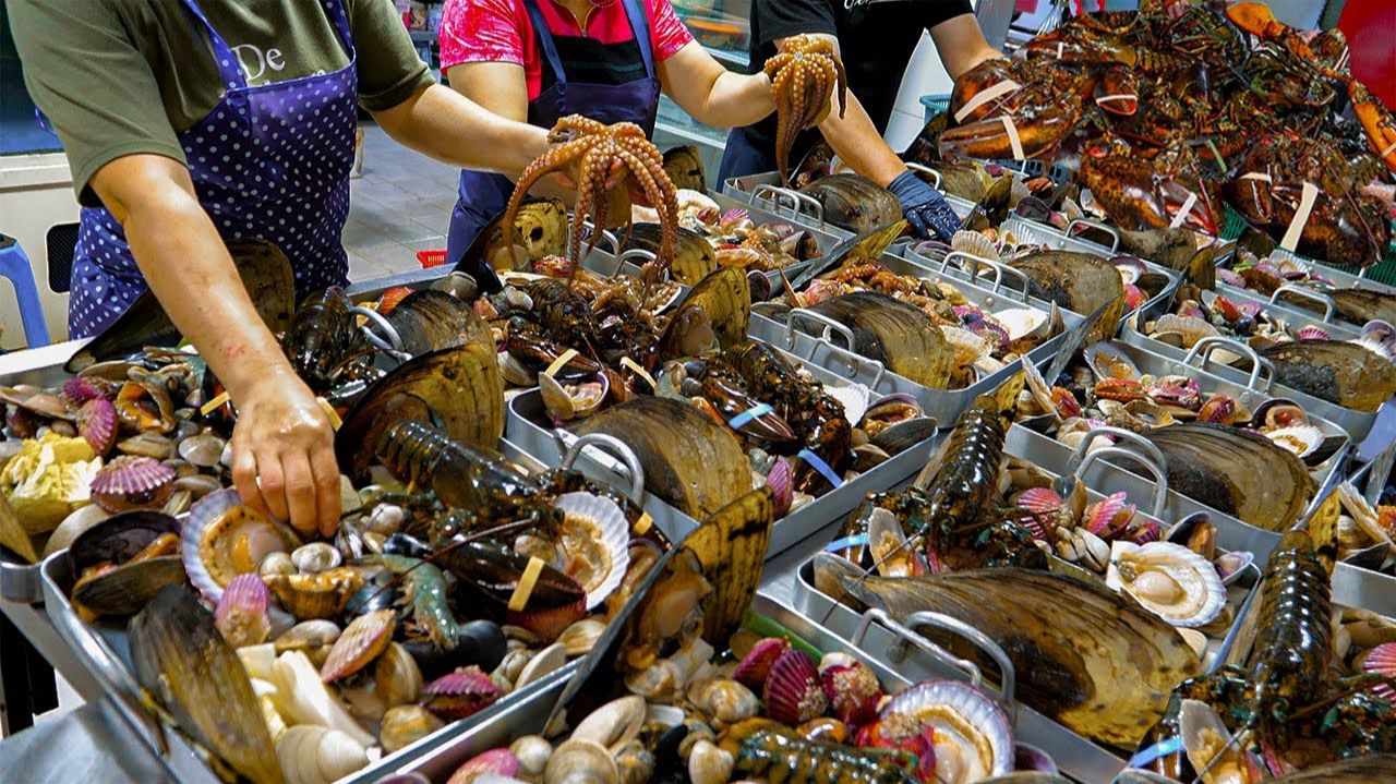 10 тонн морепродуктов в месяц! Самый безумный суп из морепродуктов смотреть онлайн