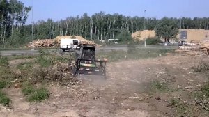 Мульчер Gyro-Trac 25 XP работает на развязке КПП ДПС Аэропорт Домодедово