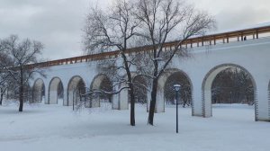 Парк Акведук. Река Яуза. Акведук. Мишки. Умка и мама-медведица. Снегопад. Москва. Январь 2026