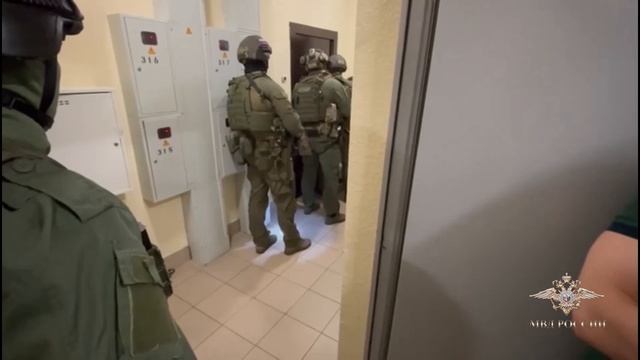 Ирина Волк: В Москве сотрудники полиции задержали подозреваемых в вымогательстве 5 млн рублей смотреть онлайн