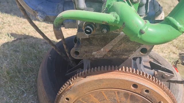 Нива16V Часть1. Дворовой ремонт, чиним ходовую и ставим шеснарь. смотреть онлайн