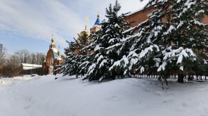 С праздником Крещения!  Пусть вода, освящённая в этот день, смоет все невзгоды.
