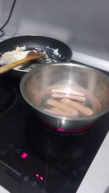 Миска неваляшка!